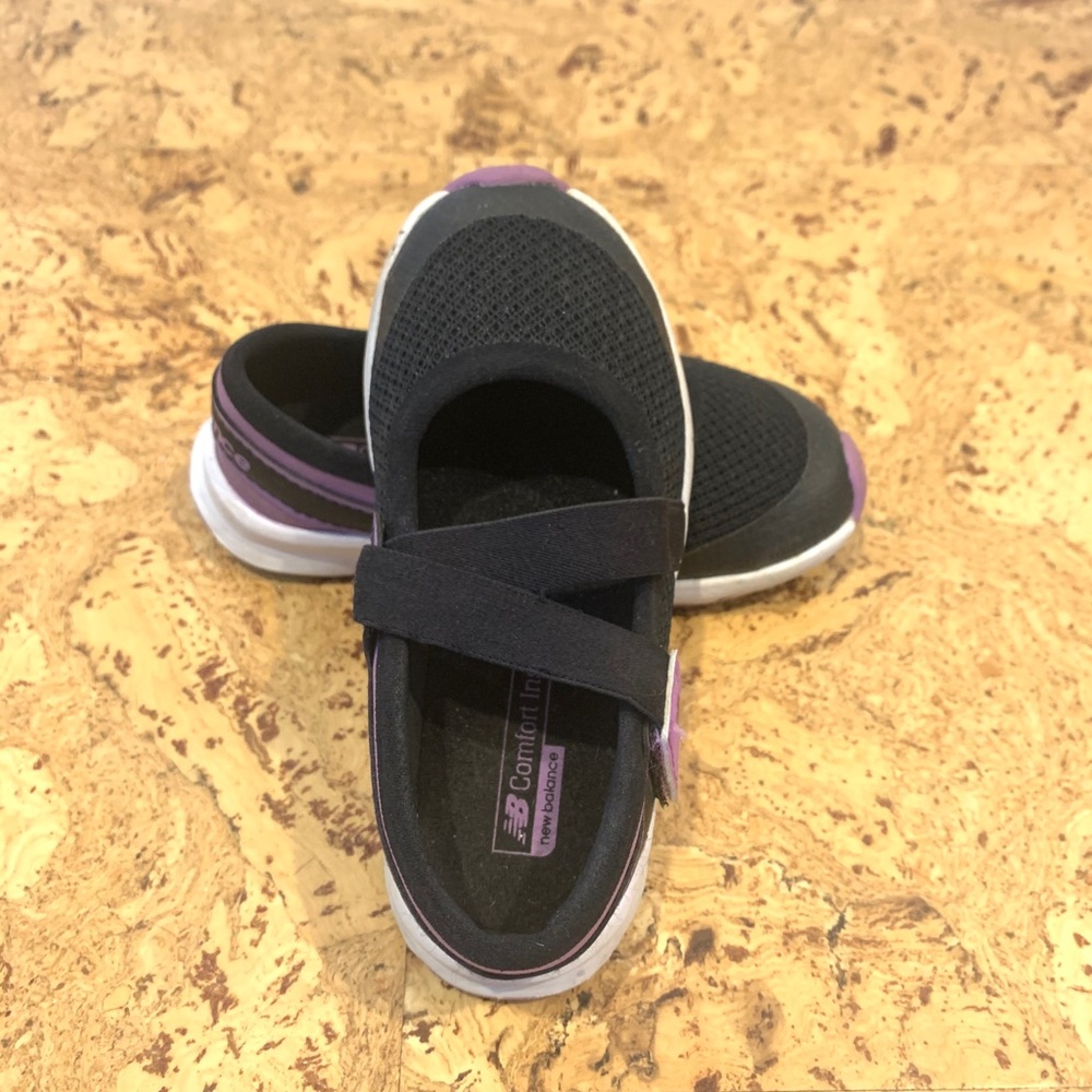 Toddler New Balance Slip on Sneakers, Size 8